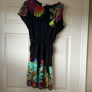 Mini dress. New WOT. Never worn cute wrinkle free dress.